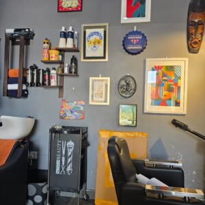Art pieces to buy or collect